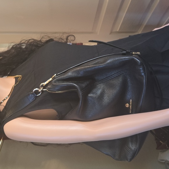 Michael Kors Black Leather Shoulder Bag - Picture 1 of 8